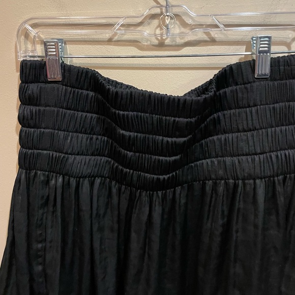 Aritzia Wilfred Super High Waist Black Flowy Skirt - Picture 8 of 10